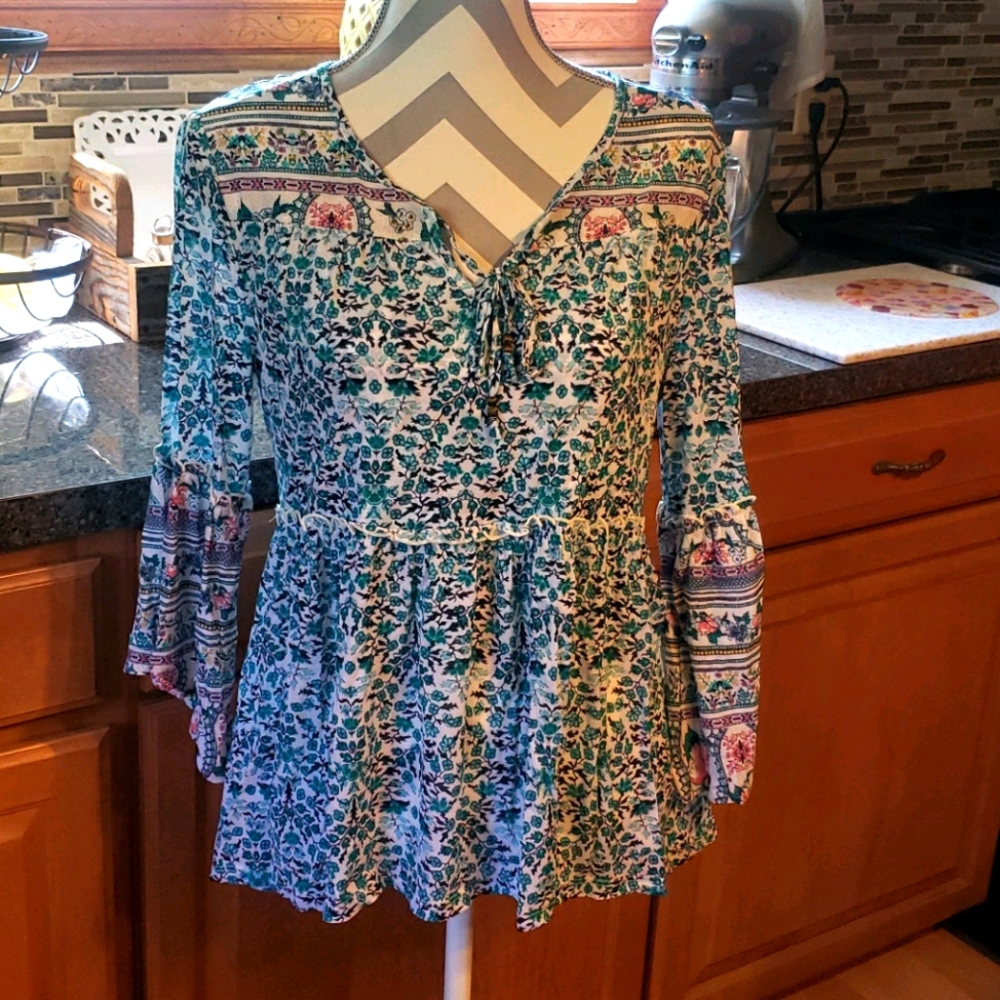 Blouse style and company